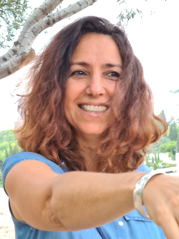 Feriel Temmar, Neurolanguage Coach