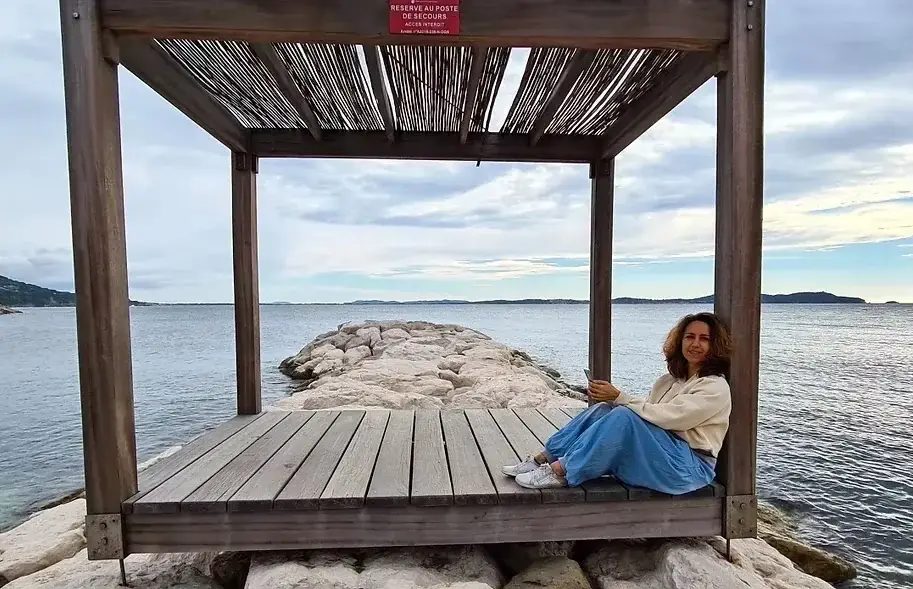 Feriel - Neurolanguage Coach by the sea